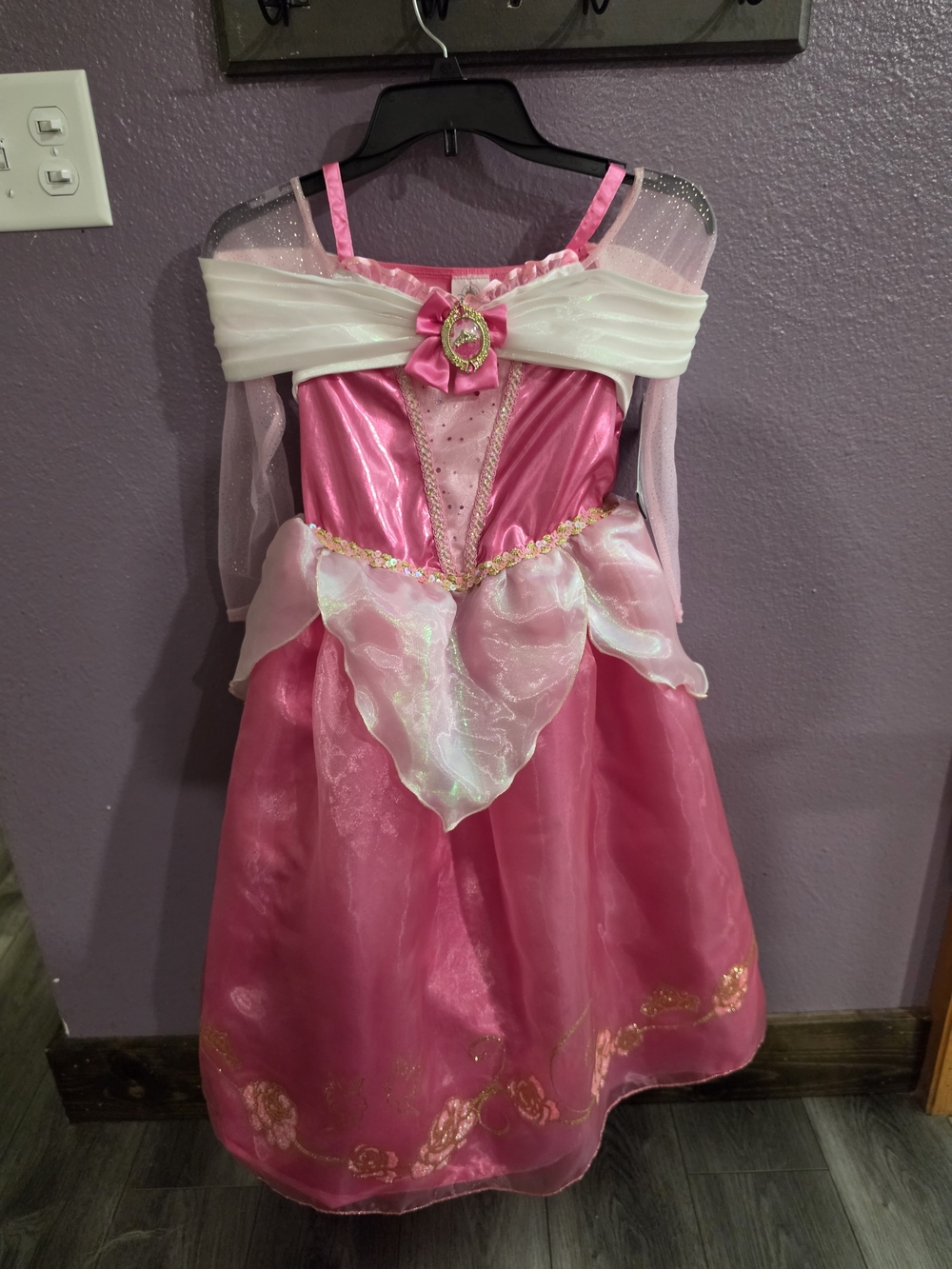 NWT Disney Store Aurora Sleeping Beauty Dress Size 7/8
